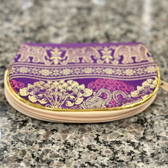 ✨EUC✨ Thai-Made Cosmetic Bag Thai Silk Elephant Purple Gold - Picture 11 of 14